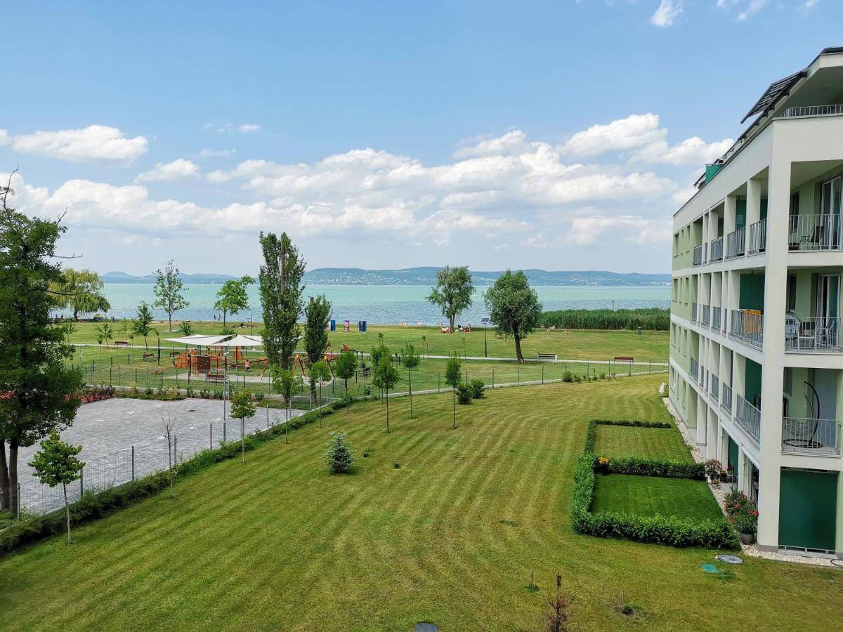 Vízpart Honvéd Apartman Balatonlelle Exterior foto